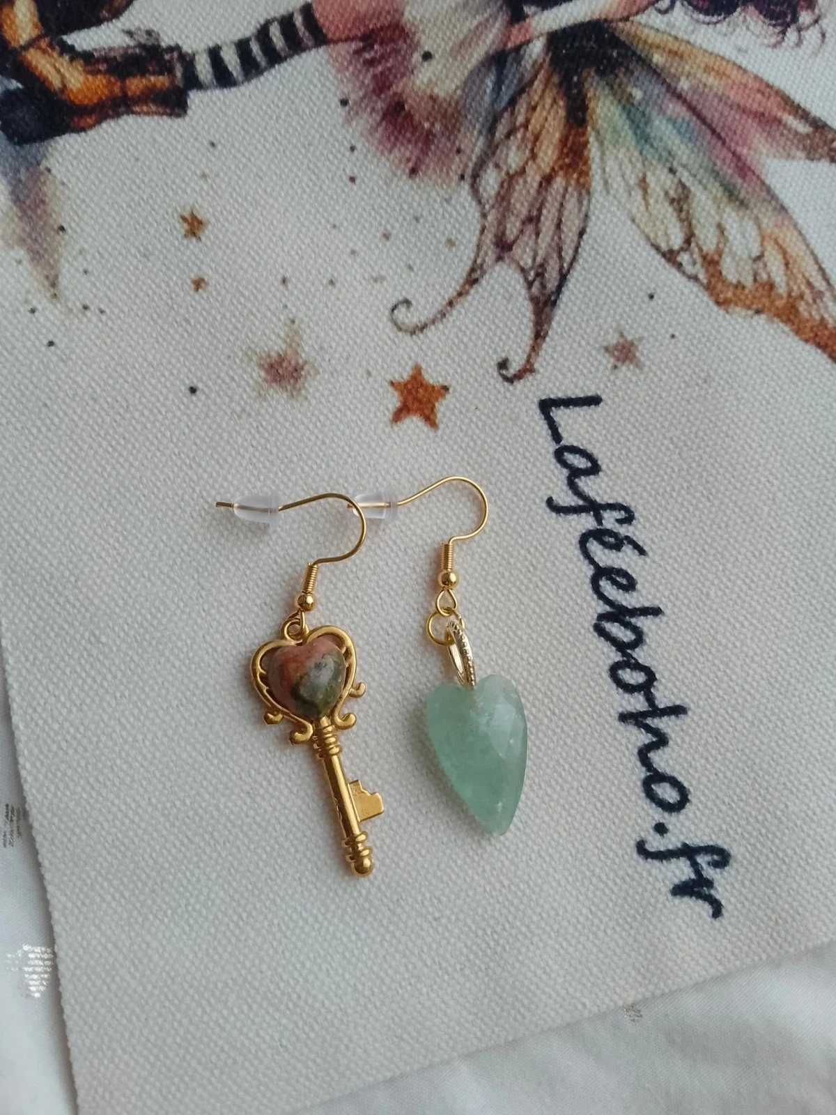 Boucles d'oreilles bohèmes asymétriques pierres naturelles